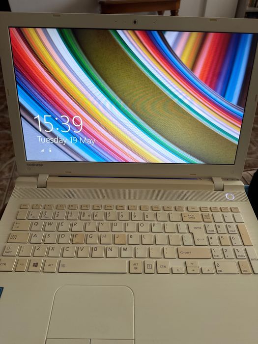 Laptop Toshiba de vanzare