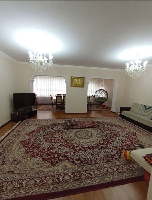 Продаётся своя 4х комнатная квартира на Ц квартале Чиланзара.