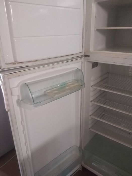 Хладилник с камера