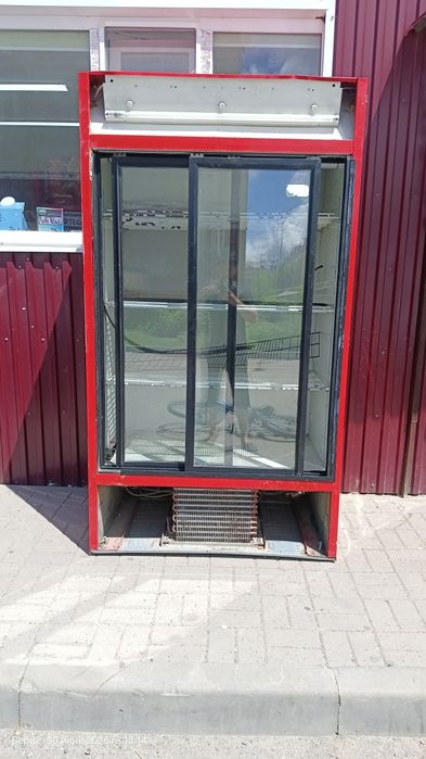 Продам холодильник не рабочий отказал мотор остальное все рабочий.