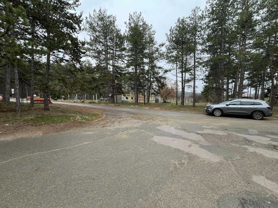 УПИ с ток – отлична локация срещу Полицейската школа, гр. Казанлък