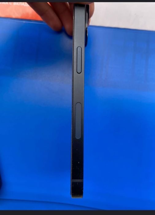 Продам iPhone 14