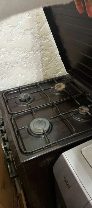 Артел газ плитаси сотилади. Состояние