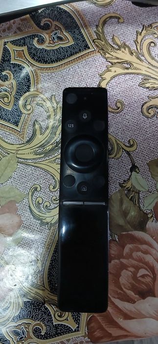 Продам телевизор самсунг 49 изогнутый