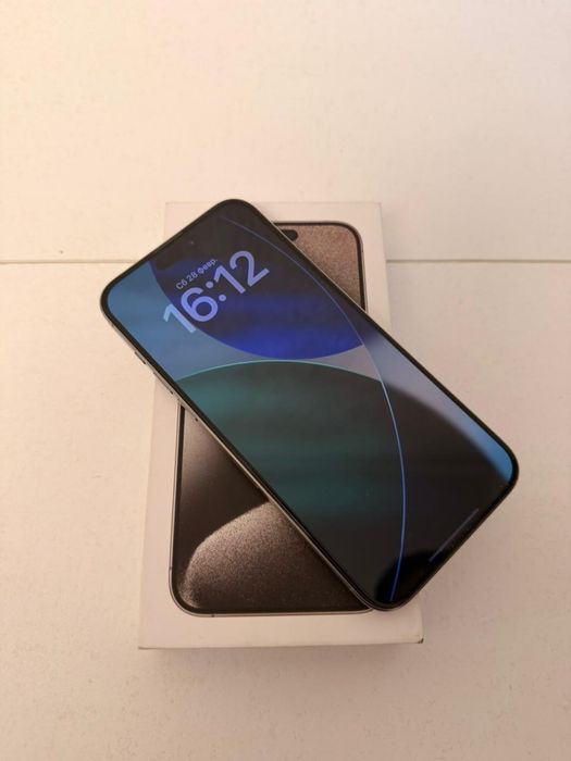 Продам Айфон 15 про макс 256