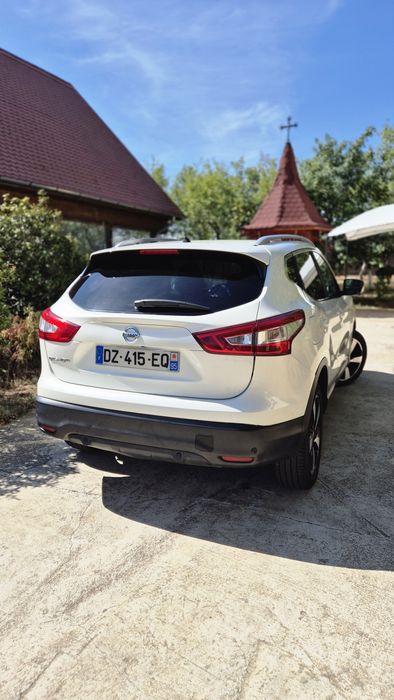Nissan qashqai Tekna 1.6 2016 131 cai