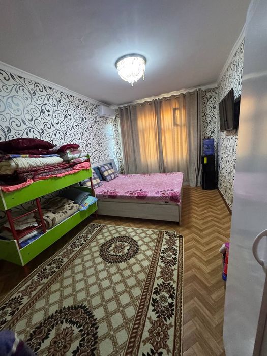 Яшнобо 4/4/4  75 КВ м ориентир кадышева бозори 66.000 срочно сотилади