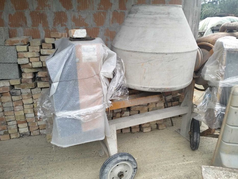 Betoniera silentiata si roaba pentru scripete