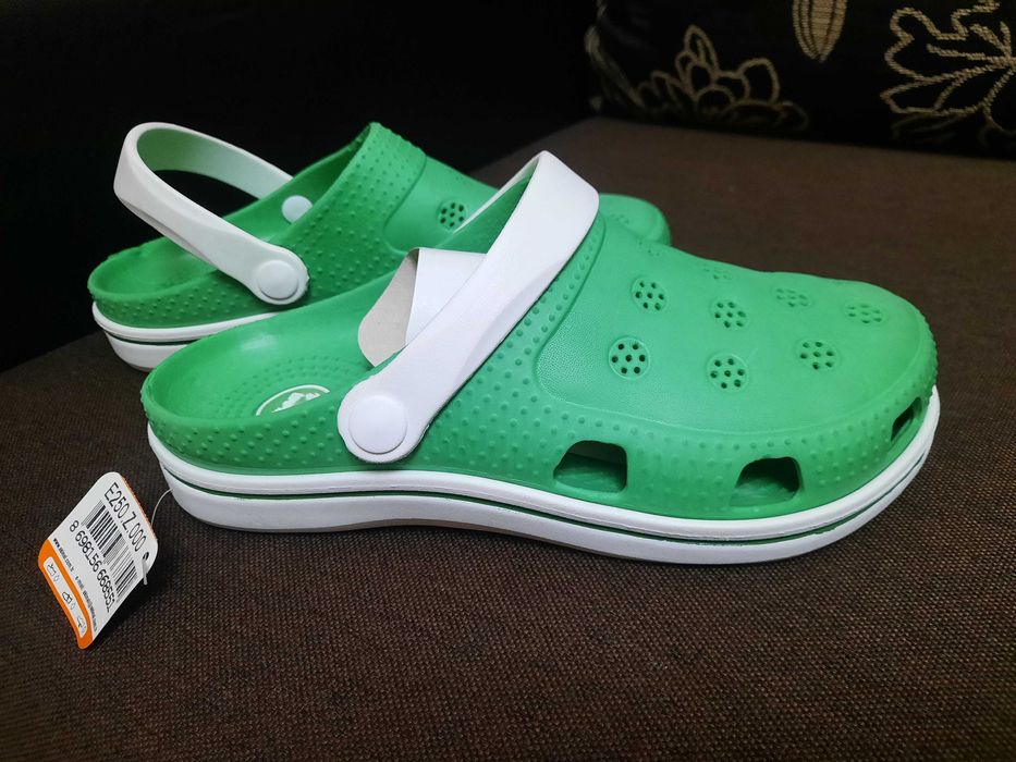 Saboți verzi, nr.37