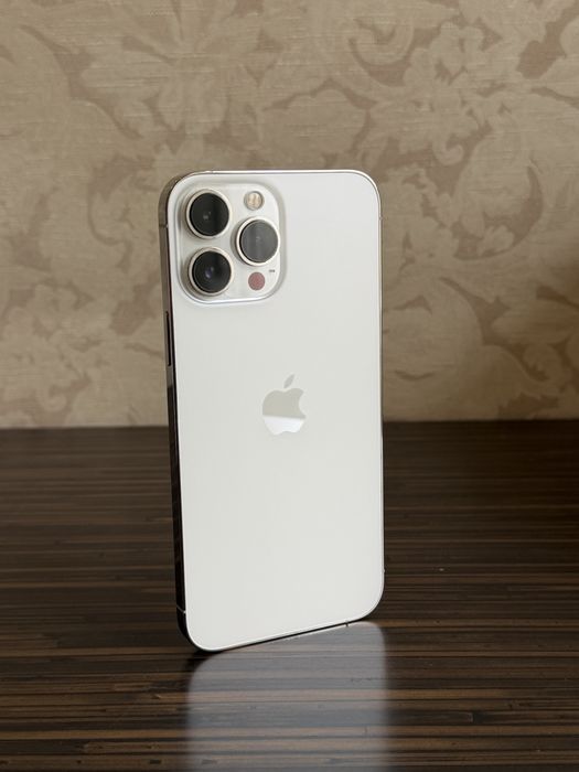 Белый Iphone 13 pro max 256 gb
