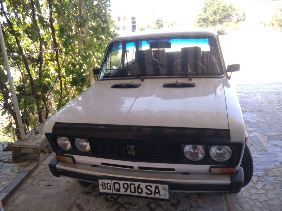 VAZ 2106 sotiladi.