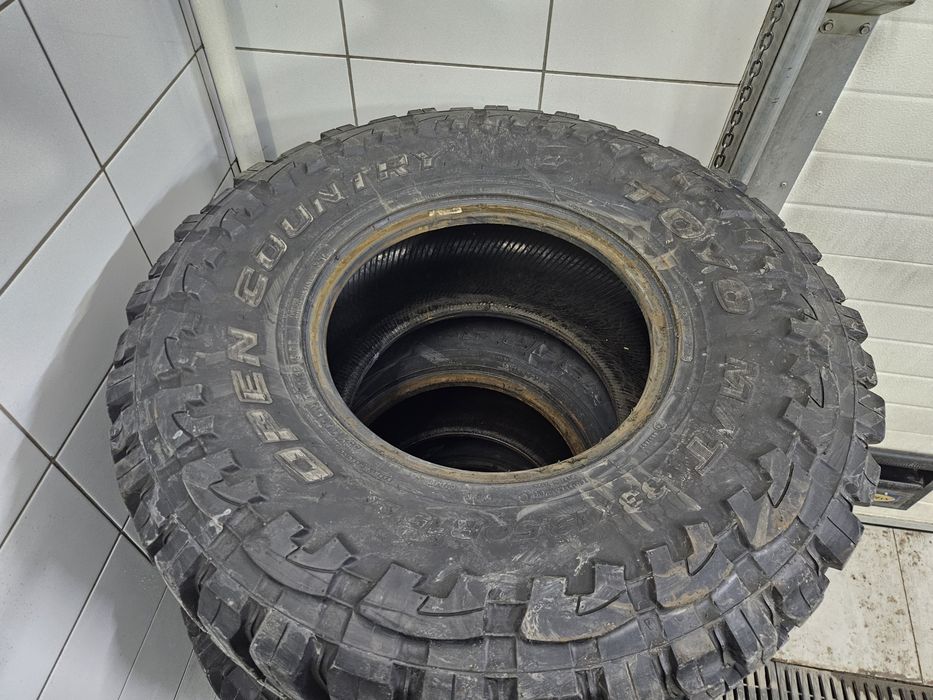 Toyo open country 33x13.5R15