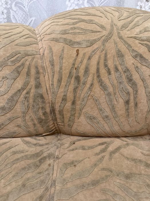 СПЕШНО! Комплект дивани с фотьойли и табуретки – Кубратово