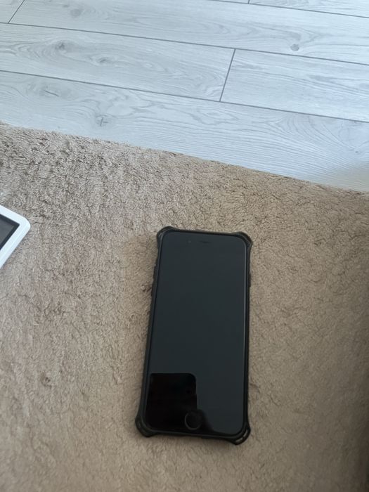 I phone SE 2020 Айфон