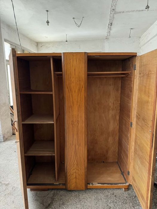 Комплект Гардероб+Скрин от орех от 1959 година