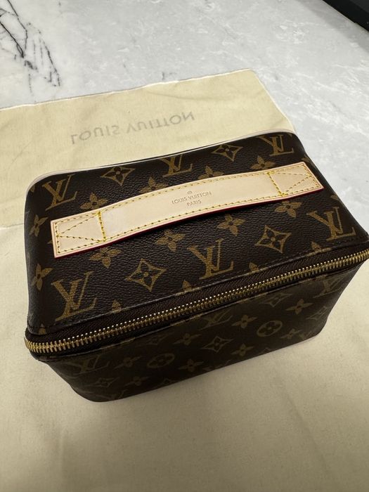 Несесер Louis Vuitton