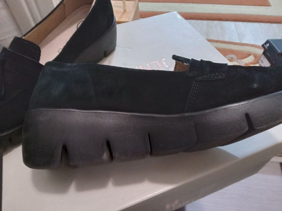 Vând pantofi pentru femei numărul 40