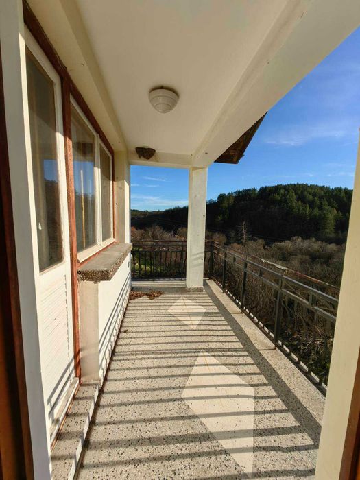 Продава се Къща в с. Златуша, Област София-област - 180 кв.м за 723 €/кв.м - Снимка #16