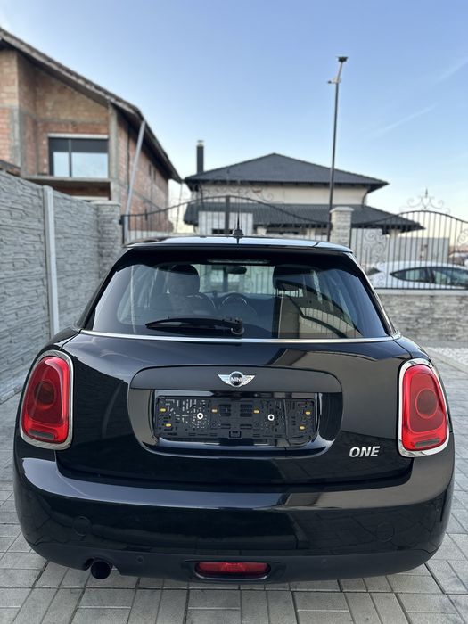 Mini Cooper One 2015