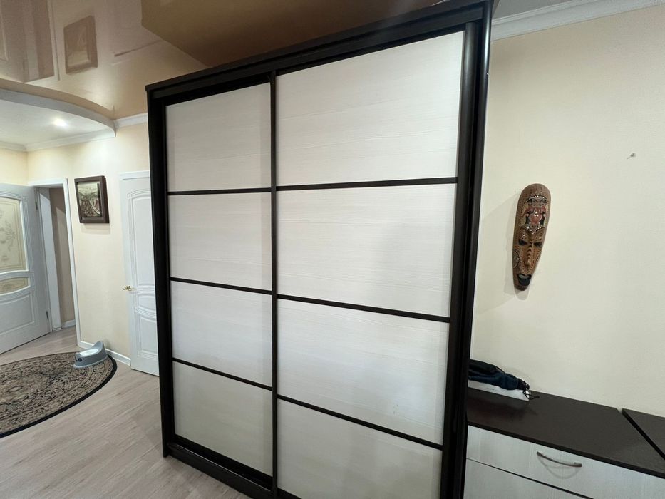 Продам шкаф купе