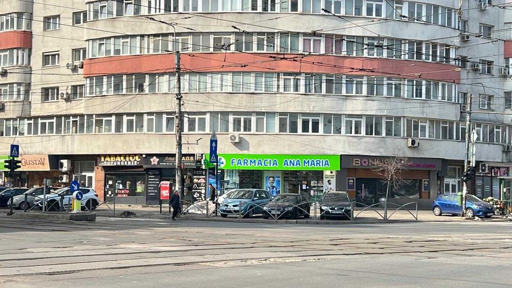 Inchiriere spatiu comercial 28 mp Mihalache, vitrina 3 ml