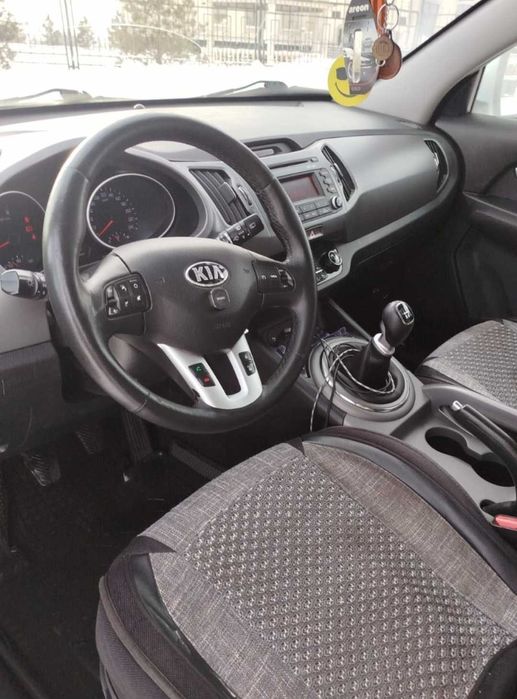 Автомобиль  кia Sportage
