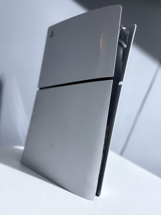 Set ps 5 slim varianta disc impreuna cu un monitor lg