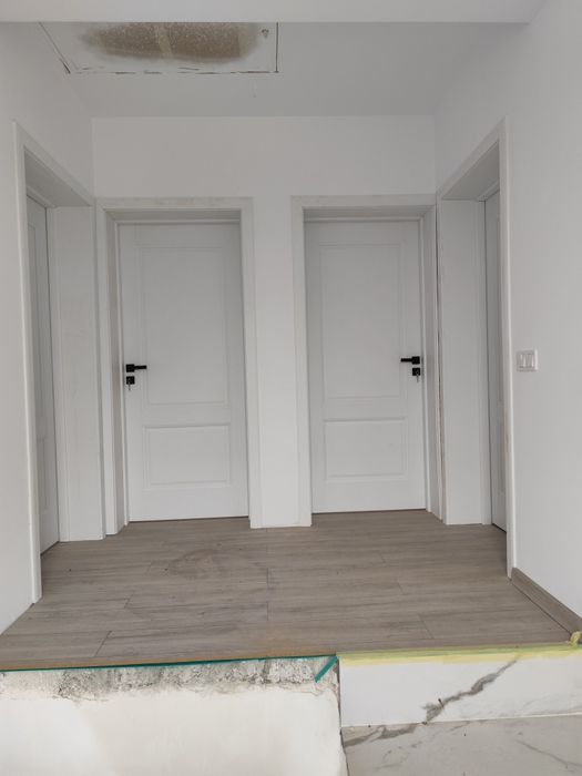 Montaj Uși. MDF, Lemn masiv, PVC, etc.