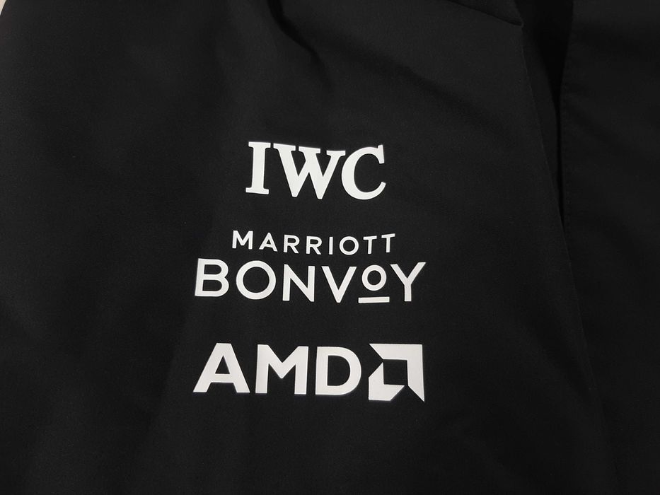 Mercedes AMG F1 Team Rain Jacket - Оригинално мъжко яке