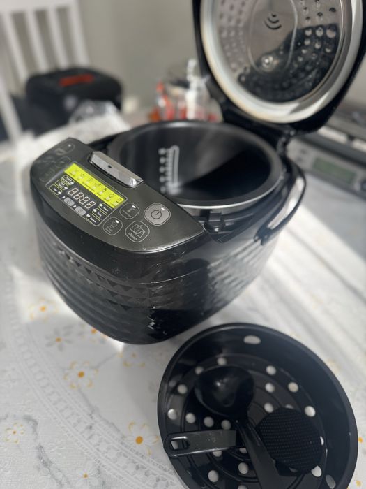 Мультиварку продам