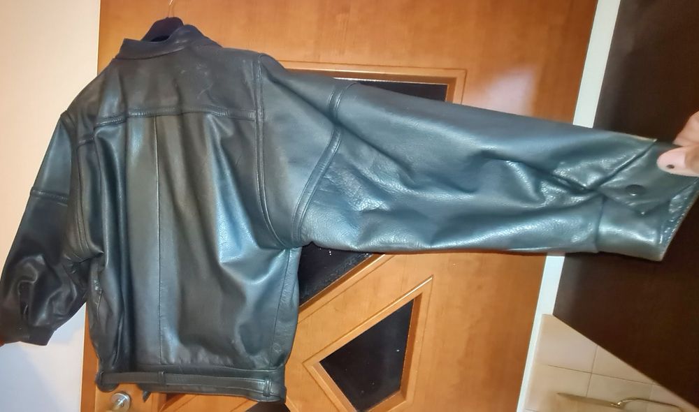 Дамскo  коженo  яке