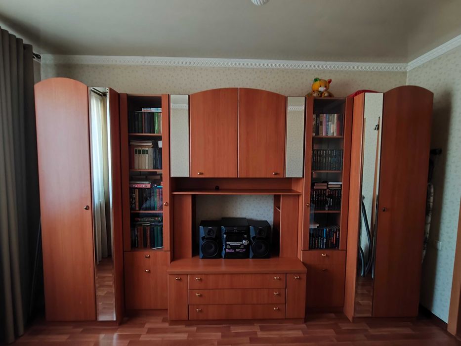 Продам стенку б/у