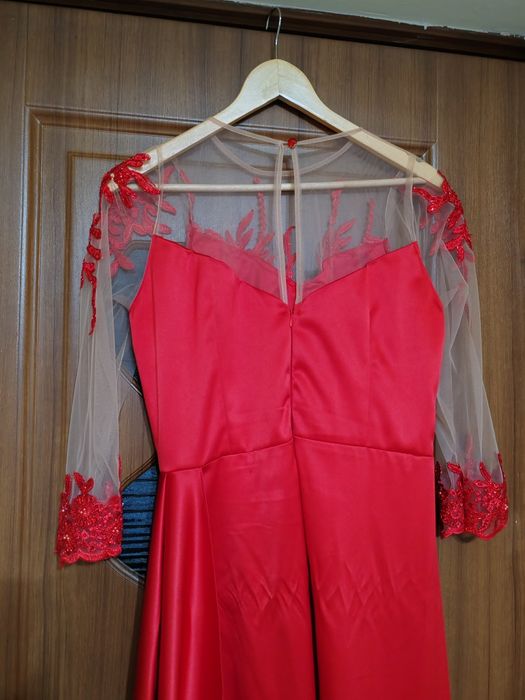 Rochie lungă roșie