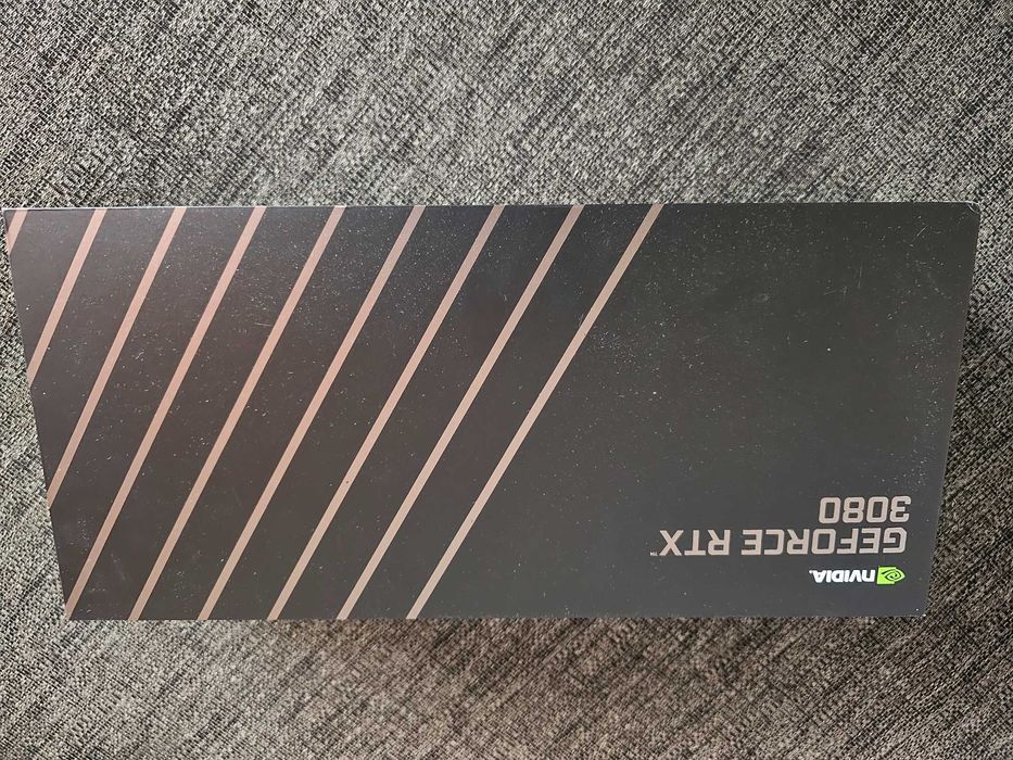RTX 3080  RTX 3070
