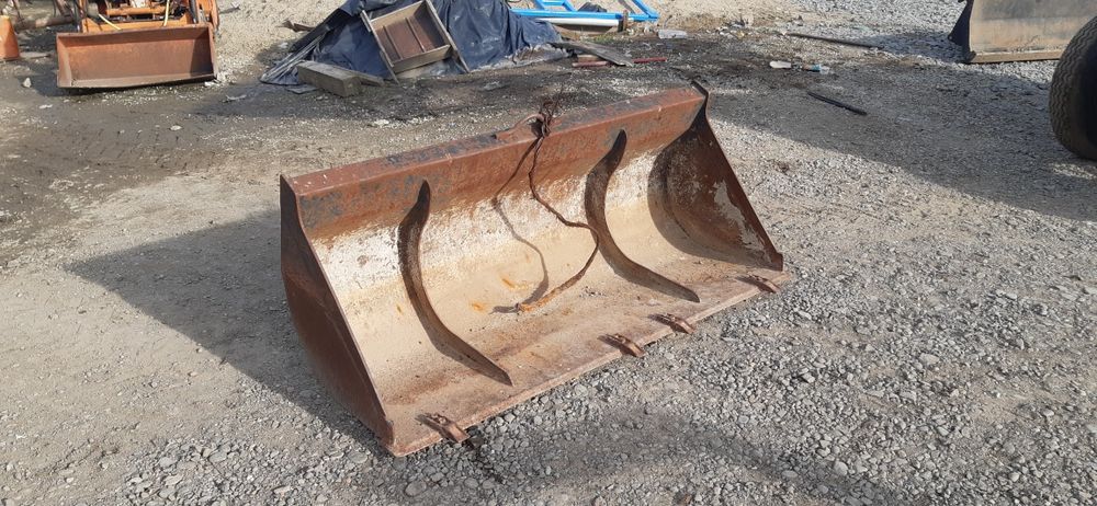 Cupa incarcator piese