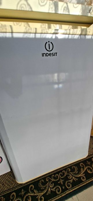 Vand combina frigorifica INDESIT