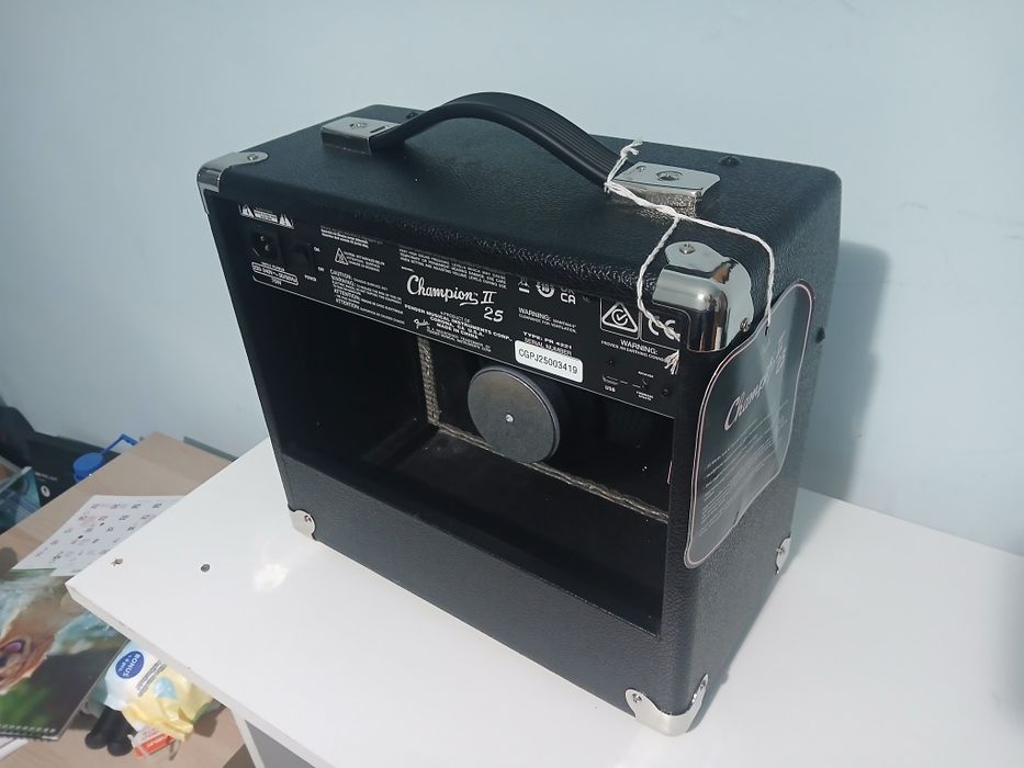 Усилвател за китара Fender Champion II 25 (кубе, комбо)