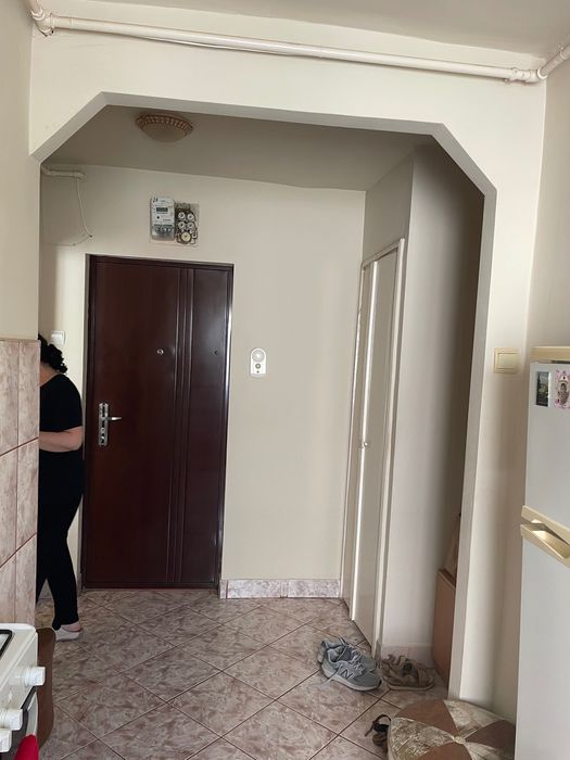 Închiriez Apartament cu 2 camere