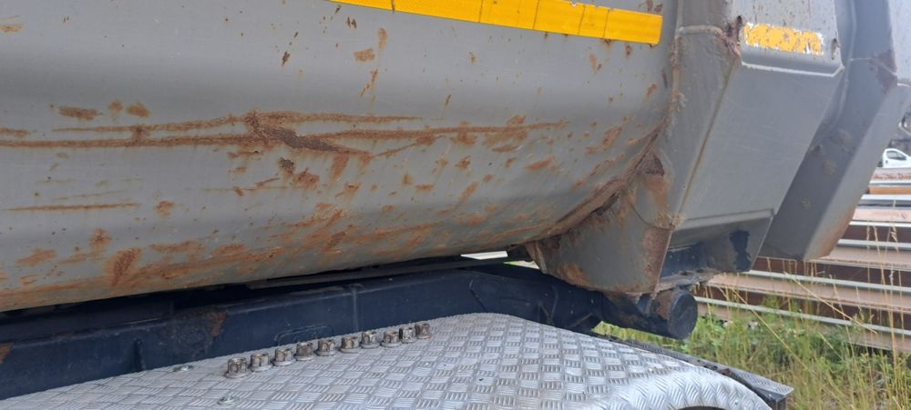 Basculanta daf 8x4 320000 km variante schimb 2008