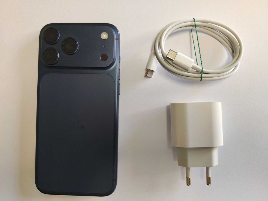 Iphone 17 pro max -НОВ