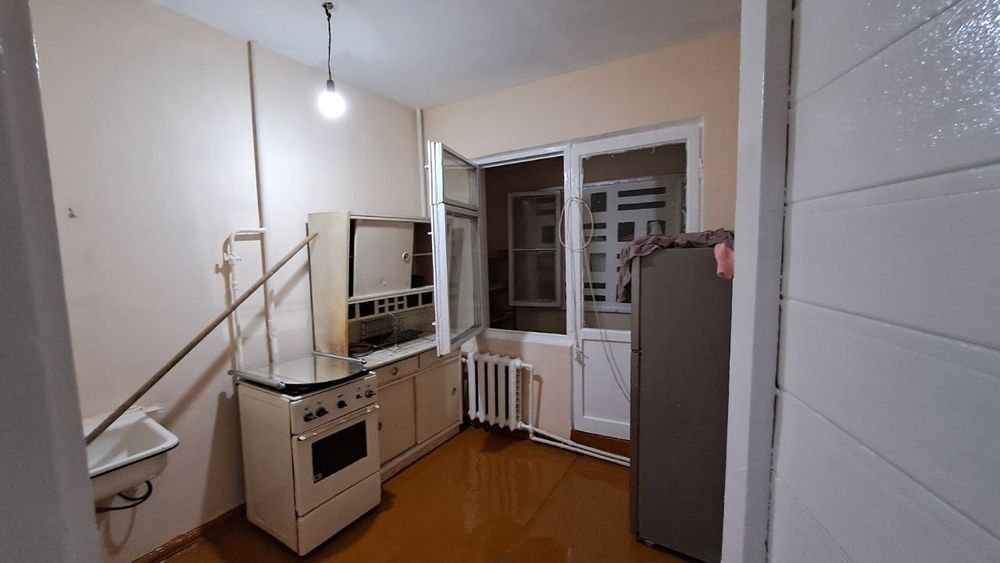 Чиланзар-16 кв 2/2/9. 60м2 Метро Чиланзар Срочно продам квартиру срочн