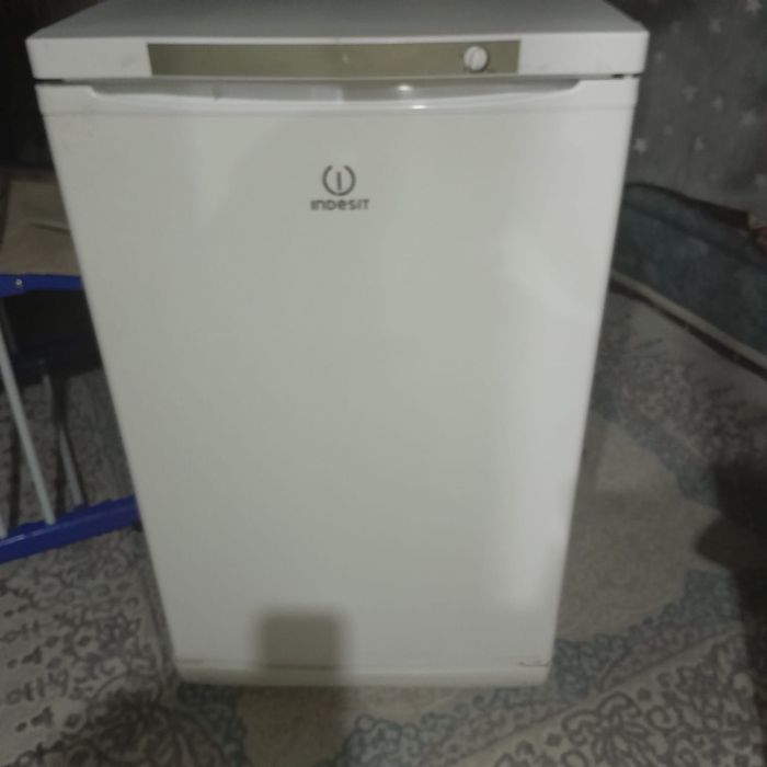 Морозильник indesit