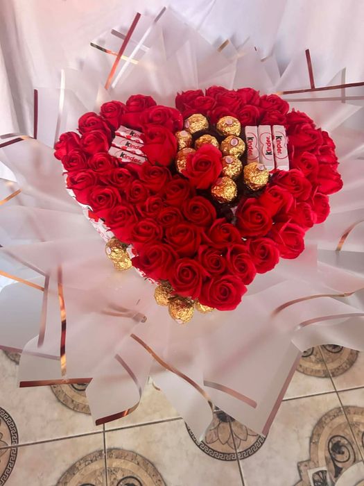 Buchete trandafiri eterni din sapun