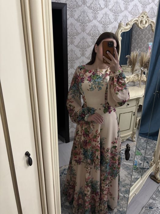 Вечерное платье