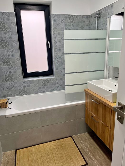 Apartament 3 camere Andrei Muresanu cu loc parcare subternã