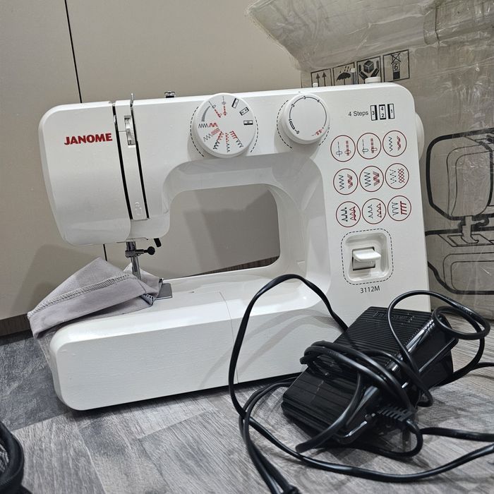 Швейная машинка Janome 3112M