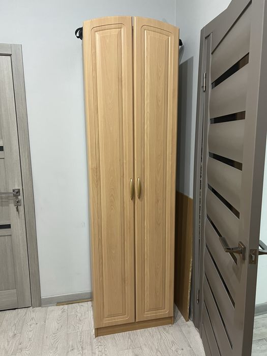 Шкаф прихожей с зерколом