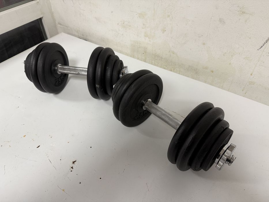 Gantere reglabile set 30 kg. 15+15=30 kg. Noi de fier