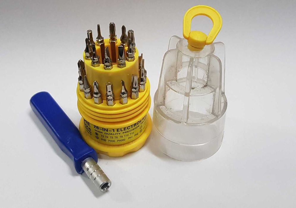 Комплект финни отверки  за ремонт на телефони, часовници, и др.