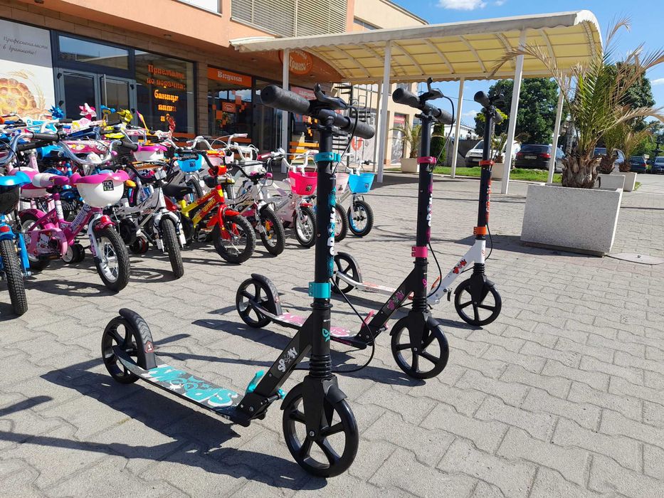 BYOX Детска тротинетка SPOOKY